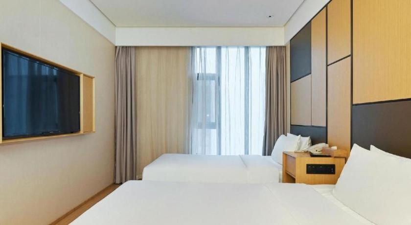Ji Hotel Shanghai Hongqiao Yan'An XI Road Buitenkant foto