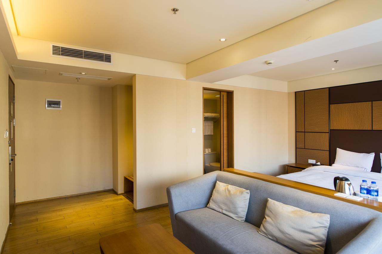 Ji Hotel Shanghai Hongqiao Yan'An XI Road Buitenkant foto